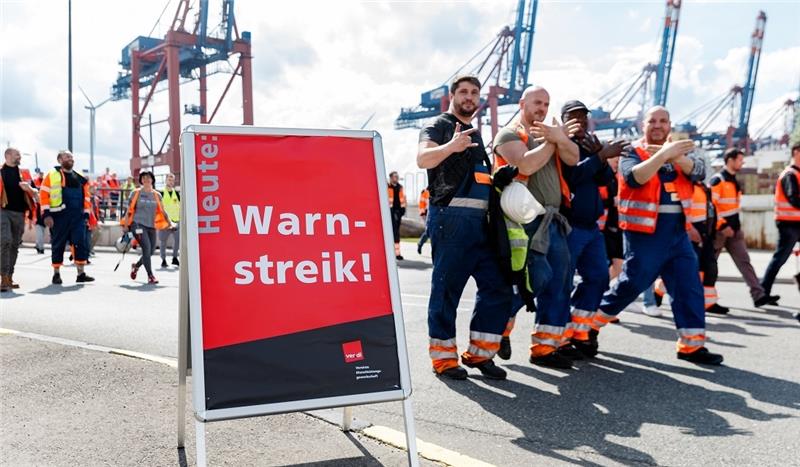 Anfang Juni rief Verdi im Hafen zum Streik auf. Foto: Markus Scholz/dpa