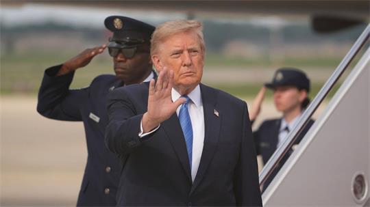 Anfang des Jahres hatten US-Spezialkräfte den langjährigen Staatschef Venezuelas, Nicolás Maduro, gefangengenommen. Nun gibt Trump einen Öl-Deal mit dem Land bekannt.