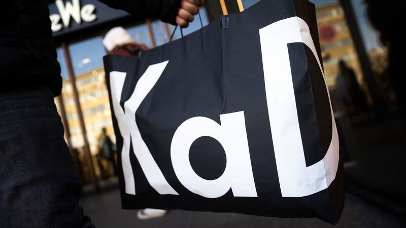 Geschäftspartner: KaDeWe-Gruppe hat Rechnungen nicht bezahlt Anfang dieser Woche stellte die KaDeWe Group einen Insolvenzantrag.
