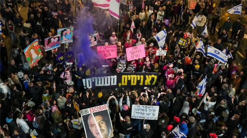 Angehörige der Geiseln fordern unermüdlich ihre Freilassung. (Archivbild) 