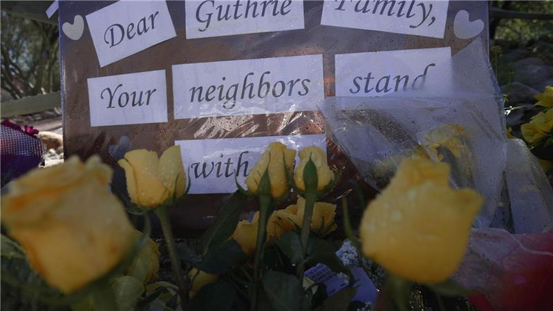 Fall Guthrie: Polizei hält Angehörige für nicht verdächtig Angehörige und Nachbarn haben weiterhin Hoffnung, dass die 84-jährige Nancy Guthrie lebend wieder auftauchen könnte. Die Polizei geht von einer Entführung aus.