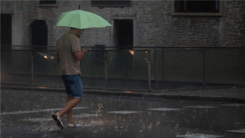 Angekündigt wurden bis zu 50 Liter Regen pro Quadratmeter.