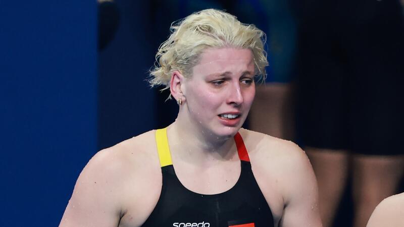 Schwimmerin Köhler verpasst Olympia-Medaille knapp und weint Angelina Köhler hat eine Olympia-Medaille knapp verpasst.