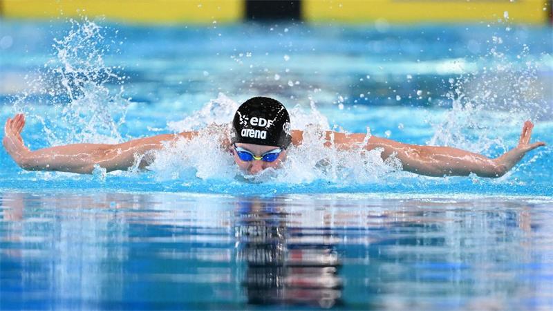 Angelina Köhler schwamm souverän ins Finale.