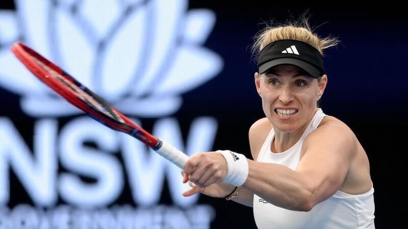 Zverev überragend: Deutsches Team gewinnt United Cup Angelique Kerber hatte gegen Iga Swiatek keine Chance.