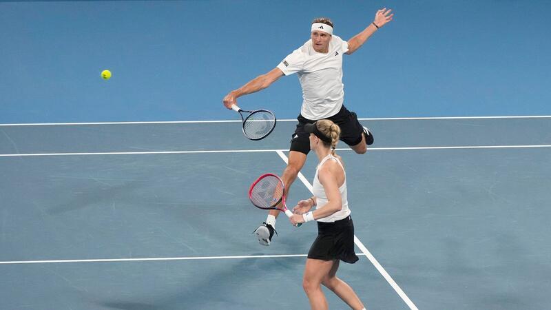 Angelique Kerber und Alexander Zverev gewannen das Doppel gegen Italien.