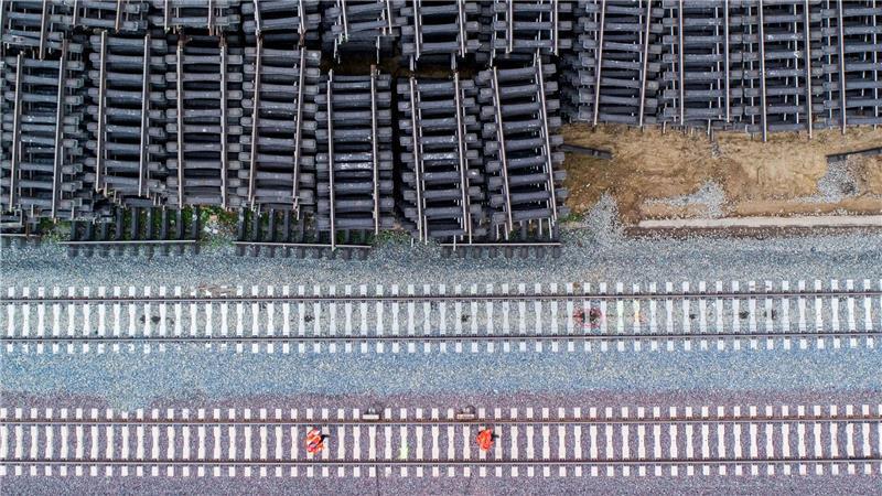 Angesichts der unsicheren finanziellen Mittel stehen Neu- und Ausbauprojekte bei der Bahn auf dem Prüfstand. (Archivbild)