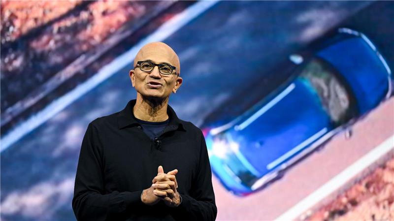 Angesichts wachsender Entfremdung Europas von den USA verspricht Microsoft-Chef Satya Nutella seinen Kunden Datensouveränität und -sicherheit.
