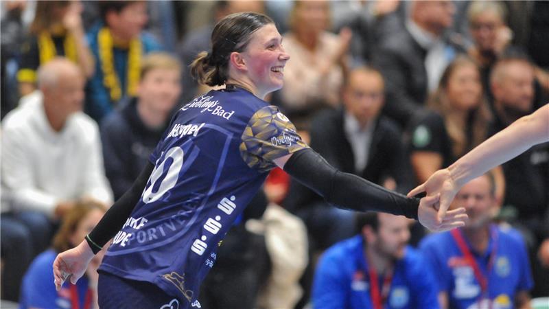 Grippe, Dauerbelastung, WM-Traum: Jolina Huhnstock beißt sich durch Anika Hampel erzielte neun Tore gegen den BVB.