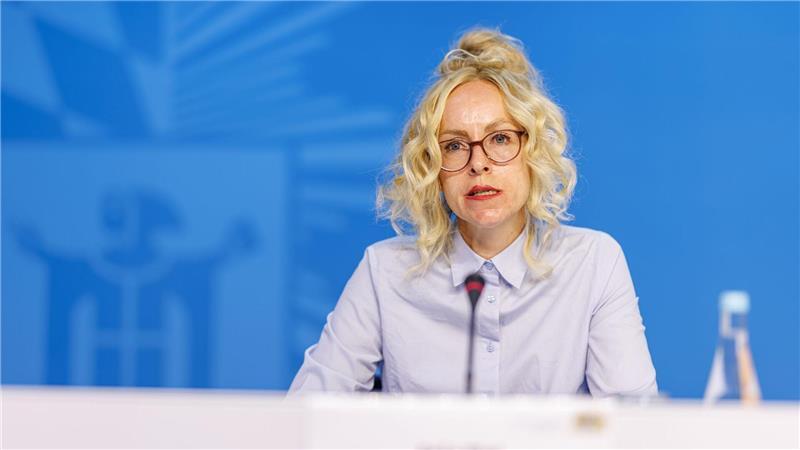 Anja Biel, Staatsanwältin von der Staatsanwaltschaft München I, bei der Pressekonferenz im Polizeipräsidium München.