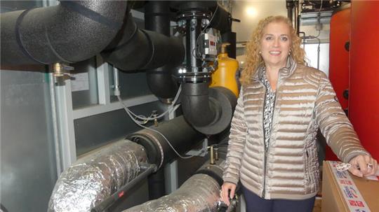 Anke Friesen-Schulz betreibt als Inhaberin und Geschäftsführerin der "Kehdinger Energie GmbH & Co. KG".