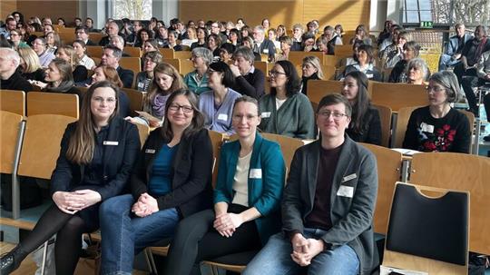 Anke Heydorn, Nele Schmidt, Hanna Münster-Bortig und Felic Brenning vom Bildungsbüro (v.l., hier bei der Bildungskonferenz im März) haben für das Projekt Bildungskommune sieben neue Kollegen bekommen.