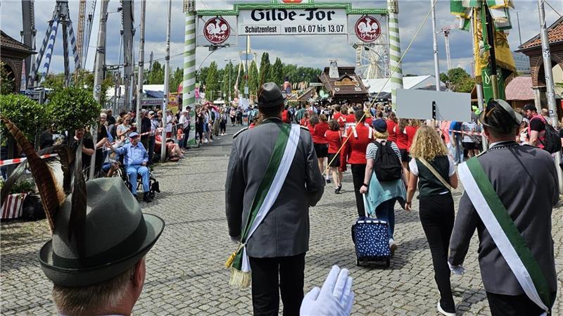 Ankommen auf einem der größten Festplätze Deutschlands.