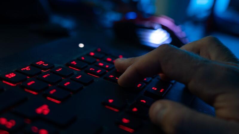 Anlagebetrug im Internet boomt: Allein im Raum Osnabrück ist im laufenden Jahr ein Schaden von rund drei Millionen Euro entstanden. (Symbolbild)