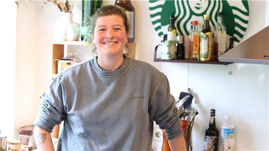 Anne Brandes in ihrer Küche in Altenbruch: Die Profiköchin begeistert bei der TV-Show „The Taste“.