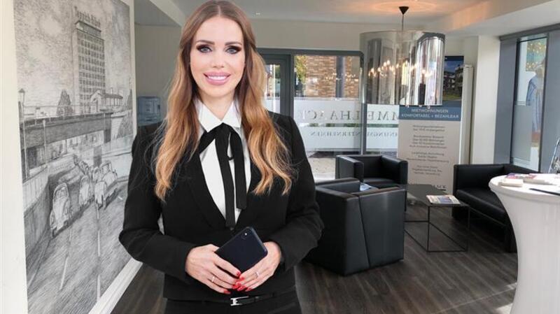 Ex-Pornostar Annina Semmelhaack beendet Politikkarriere für FDP Annina Semmelhaack hat sich aus der aktiven Politik zurückgezogen und will mehr Zeit mit ihrer Familie verbringen.