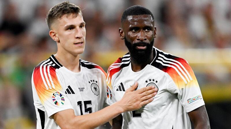 Antonio Rüdiger (re.) nach seiner Muskelzerrung und Nico Schlotterbeck als Tah-Ersatzmann verteidigen beim 2:0 gegen Dänemark stark.
