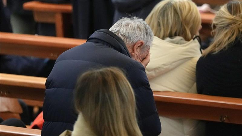 Viele Fragen offen nach Brandtragödie in Crans-Montana Anwohner von Crans-Montana sind fassunglos.