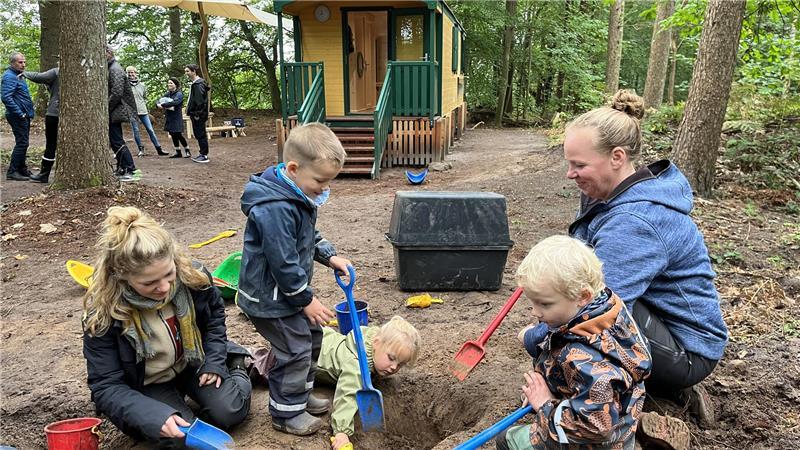 Ein Waldkindergarten für Apensen - Verwaltung stellt Antrag Apensens Verwaltung möchte einen Waldkindergarten wie hier in Nottensdorf.