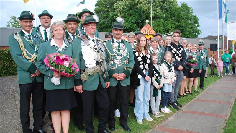 Apensens neue Würdenträger auf einen Blick.