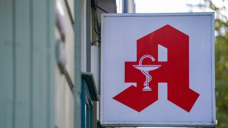 Apotheker darf Abgabe der „Pille danach“ nicht verweigern Apotheken dürfen sich nicht aufgrund von Gewissensgründen gegen den Verkauf der „Pille danach“ stellen.