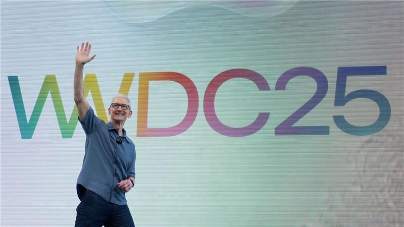 Apple-Chef Tim Cook begrüßte die Teilnehmer der WWDC mit einer kurzen Ansprache. Die  Neuigkeiten stellte der Konzern wieder mit einem Video vor.