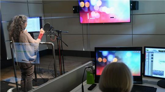 Arbeit im Synchronstudio. (Archivbild)