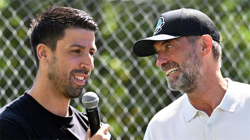 2014er-Weltmeister in der Pflicht? So planen Hummels und Co. Arbeiten sie bald zusammen beim DFB? Sami Khedira (l) und Jürgen Klopp. (Archivbild)