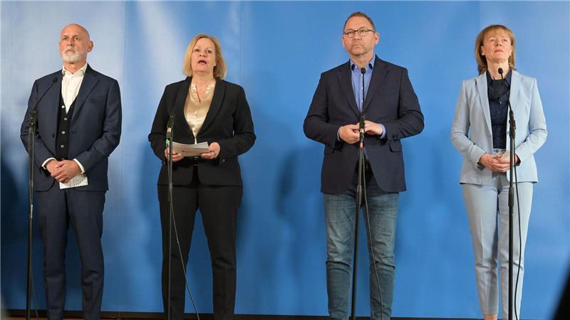 Einigung im öffentlichen Dienst von Bund und Kommunen Arbeitgeber und Gewerkschaften sind sich am Ende einig: ein schwieriger, aber brauchbarer Abschluss für den öffentlichen Dienst von Bund und Kommunen.