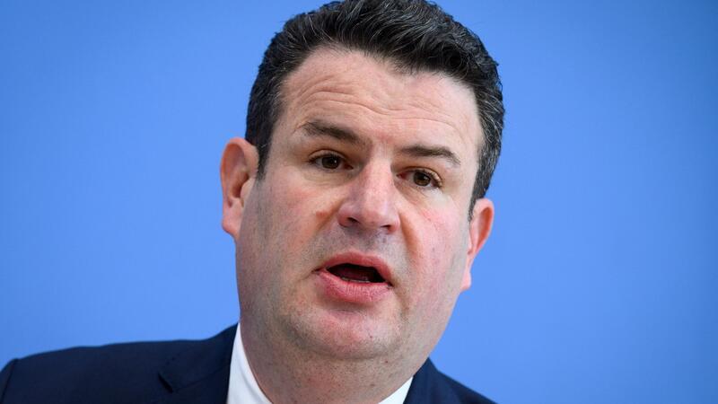 Arbeitsminister Hubertus Heil informierte in der Bundespressekonferenz über geplante Maßnahmen zur Arbeitsmarktintegration.