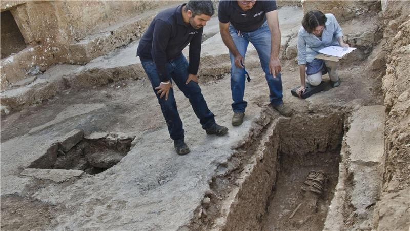 Extreme Askese in Eisenringen: Forscher finden byzantinische Nonne Archäologen finden Leiche von Nonne mit schweren Eisenringen