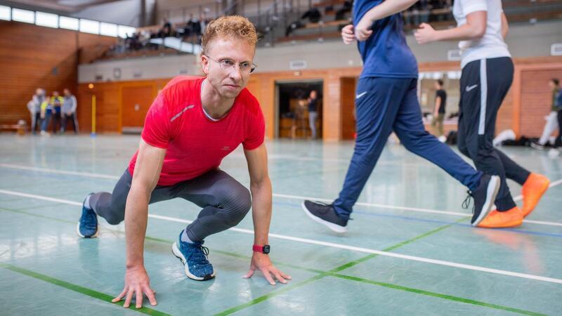 Im Selbstversuch: Fit genug für den Polizeidienst? Arnd Hartmann testet seine Fitness beim Wildcard-Sporttest für das Auswahlverfahren zur Einstellung der Polizeien im Land Bremen.