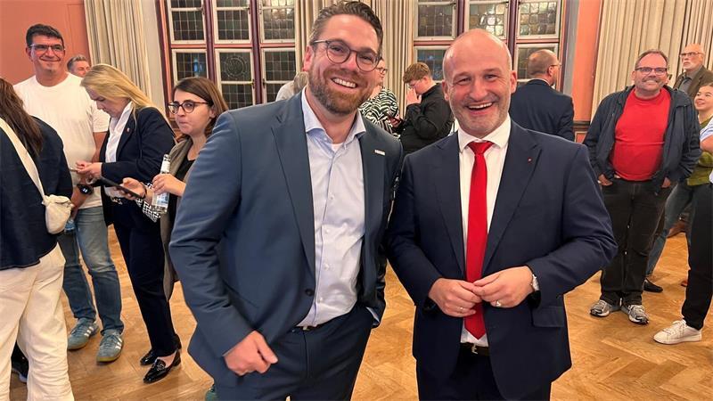 Arne Kramer (links) und Kai Koeser ziehen in die Stichwahl um das Stader Bürgermeisteramt.