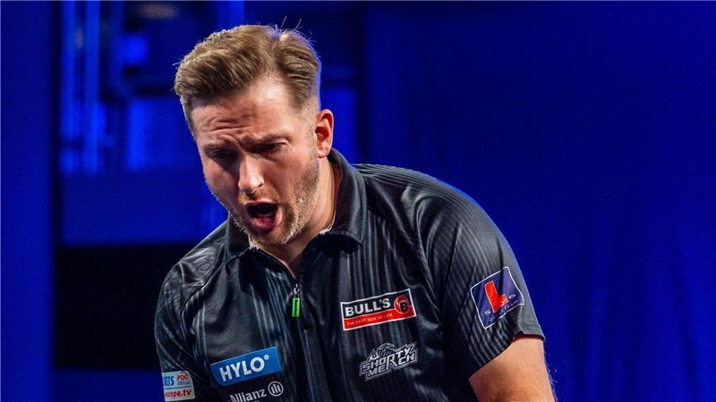 Arno Merk spielt erstmals bei der Darts-WM.