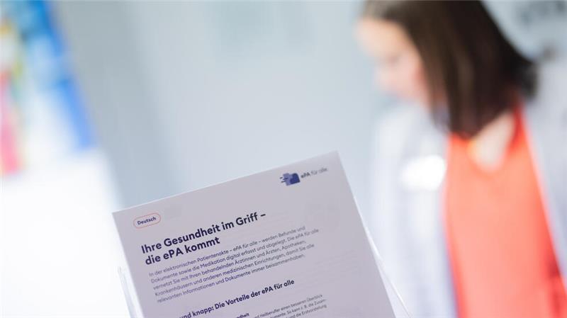 Arztpraxen sind nicht verpflichtet, extra bei jedem Arztbesuch auf die Nutzung des digitalen Systems hinzuweisen.