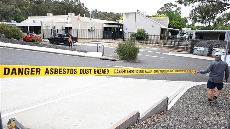 Asbest im Spielsand – Schulen in Australien geschlossen Asbest gilt als sehr gesundheitsschädlich.