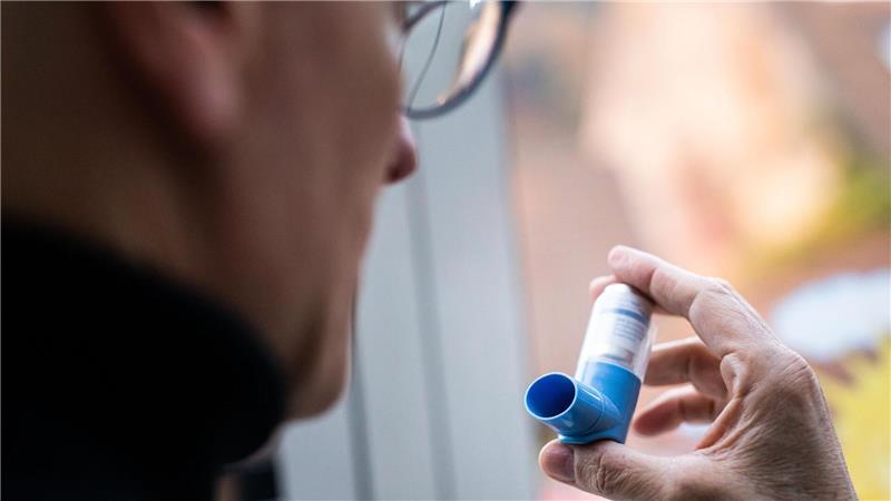 Asthma kann in jedem Alter erstmals auftreten. (Archivbild)