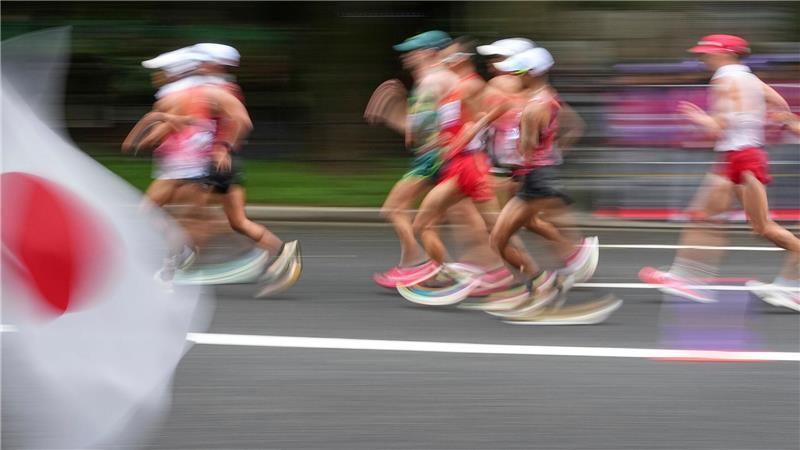 Bilder des Tages Athleten treten an.