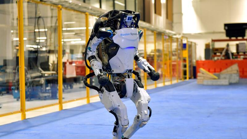 Humanoider Roboter Atlas wird elektrisch Atlas von Boston Robotics bekommt ein Upgrade.