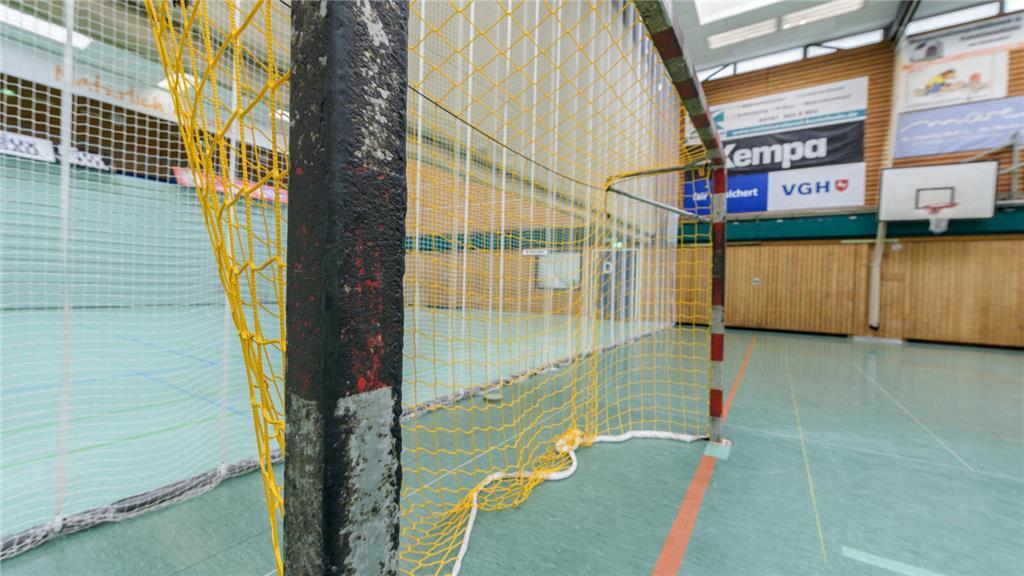 Au Backe! Torpfosten mit Harz.