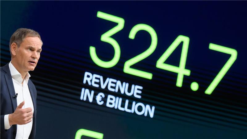 Auch 2025 werde ein anspruchsvolles Jahr, sagt Konzernchef Oliver Blume. 