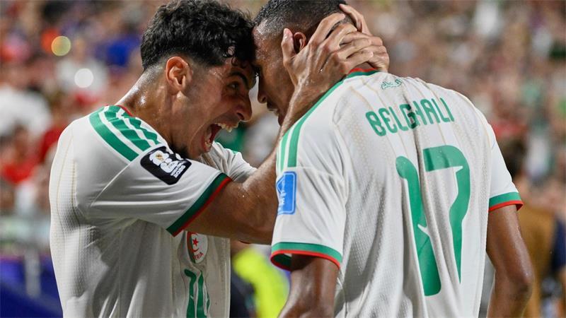 „Einmal Hölle und zurück“ - Österreich erlebt WM-Wahnsinn Auch Algerien konnte sich über das Weiterkommen freuen.
