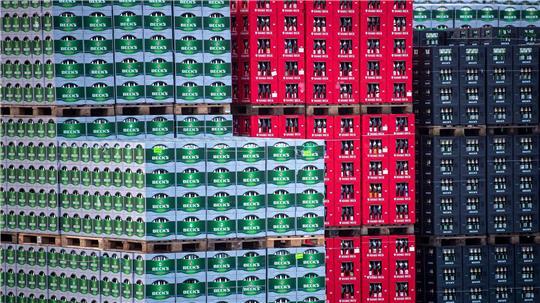 Auch Beck’s gehört zum belgischen Brauereiriesen AB Inbev. (Archivbild)
