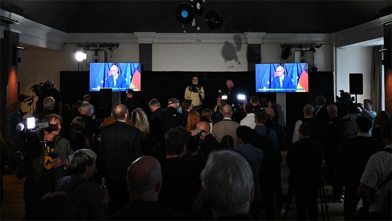 CDU im Nordosten raus aus Landtag – Linke gewinnt in Berlin Auch CDU-Anhänger in Mecklenburg-Vorpommern verfolgten Merz‘ Statement am Wahlabend.