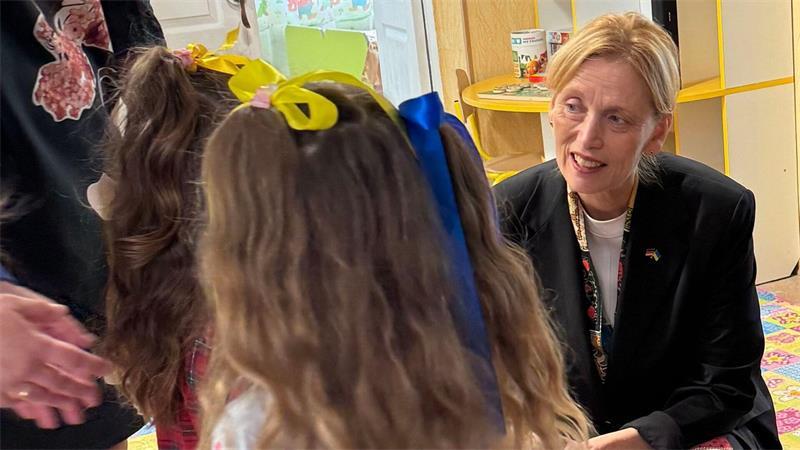 Prien: Gesetz für Gesellschaftsdienst soll kommen Auch Einrichtungen für Kinder sind für Familienministerin Prien ein gutes Feld für gesellschaftliches Engagement.