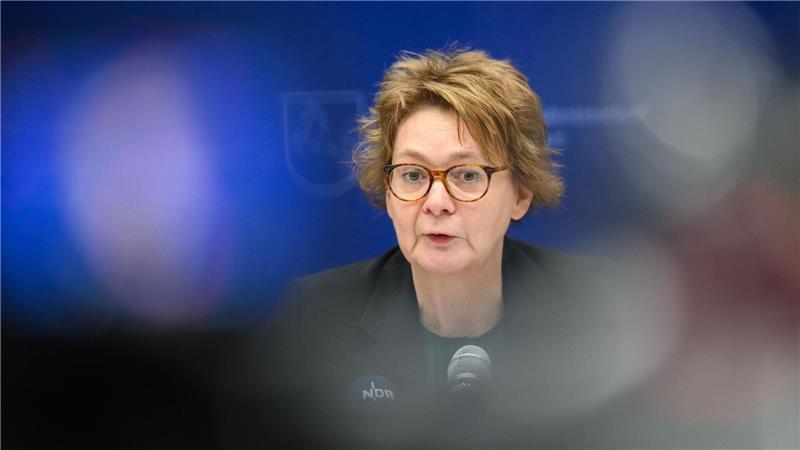 Gefahr aus der Luft? CDU will Drohnen stoppen Auch Innenministerin Behrens warnt vor den Gefahren durch Drohnen und Cyberangriffe. (Archivbild)