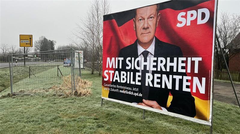 Auch Kanzler Olaf Scholz (SPD) ist präsent.