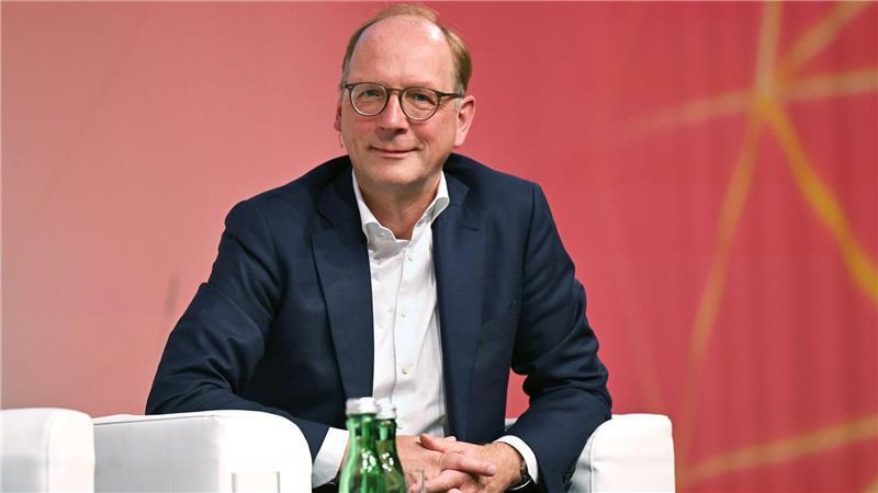 Auch Netcologne-Chef Timo von Lepel sind die Millionen DSL-Anschlüsse in Deutschland ein Dorn im Auge.