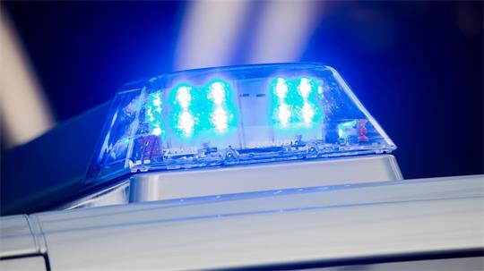 Auch Notfallseelsorger und ein Hubschrauber der Bundespolizei waren an dem Einsatz beteiligt. (Symbolbild)