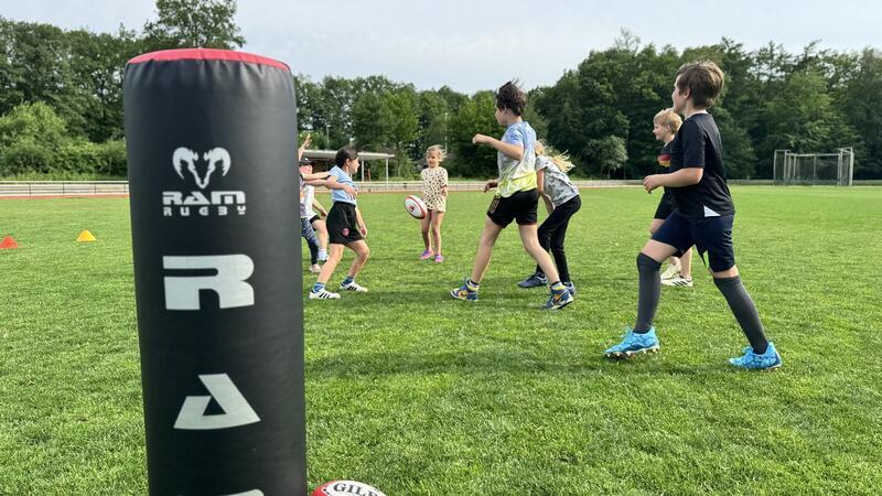 LSC Harsefeld: Sommerfest mit einer ganz besonderen Sportart Auch Rugby können Kinder und Jugendliche beim Sommer-Fest ausprobieren.